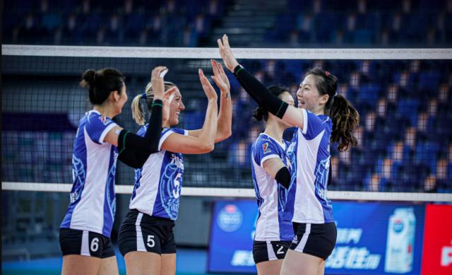 GA黄金甲登录入口-阵容调整结果截然相反 上海女排3比0完胜北京女排